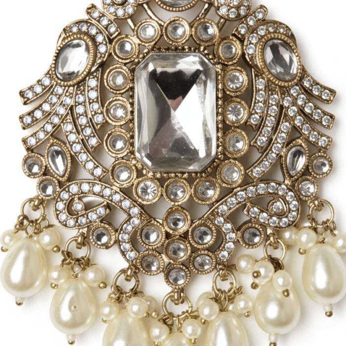 Pendant Close-up